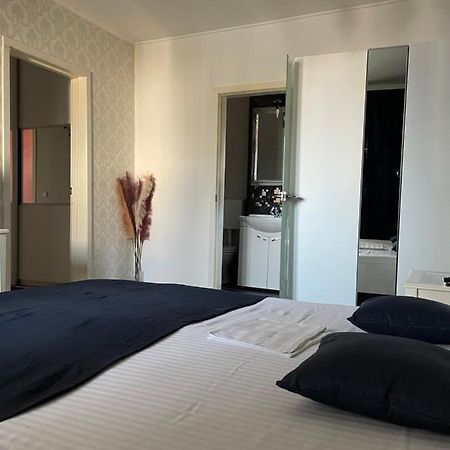 Apartament Cu 3 Dormitoare Jolie.M Apartman Galac Kültér fotó