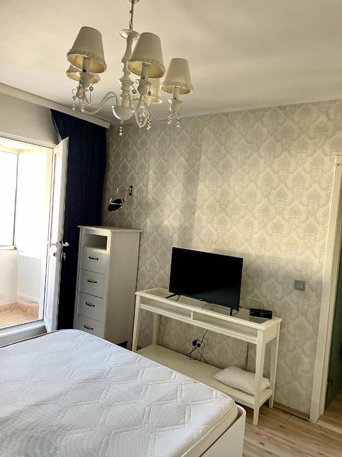 Apartament Cu 3 Dormitoare Jolie.M Apartman Galac Kültér fotó