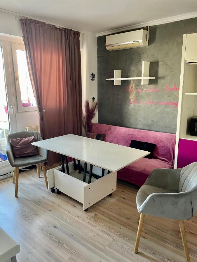 Apartament Cu 3 Dormitoare Jolie.M Apartman Galac Kültér fotó